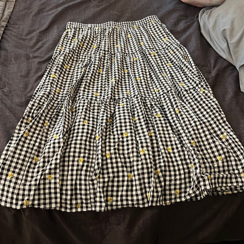Old Navy Large Checkered Sunflower Skirt
